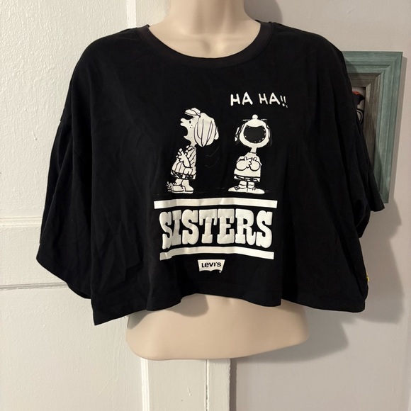 Levi’s x Peanuts Sisters Crop Graphic Tee 2019 Cropped Black and White T-shirt - Picture 2 of 8